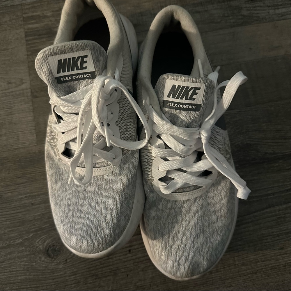 Nike Women Flex Contact